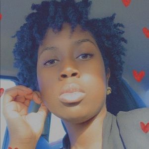 Meet your Posher, Tabitha